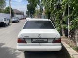 Mercedes-Benz E 200 1990 года за 1 000 000 тг. в Алматы – фото 4