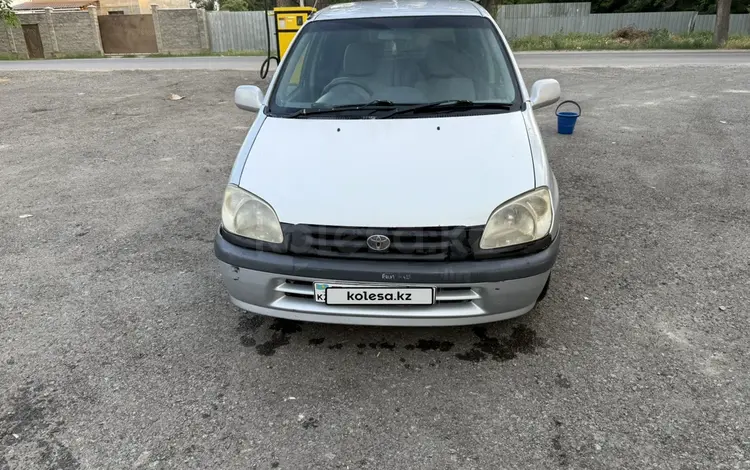 Toyota Raum 1997 года за 1 450 000 тг. в Алматы