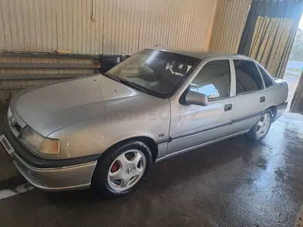 Opel Vectra 1995 года за 1 800 000 тг. в Жанакорган – фото 2