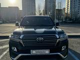 Toyota Land Cruiser 2017 года за 37 000 000 тг. в Астана