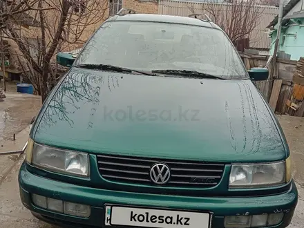 Volkswagen Passat 1995 года за 2 800 000 тг. в Шымкент – фото 2
