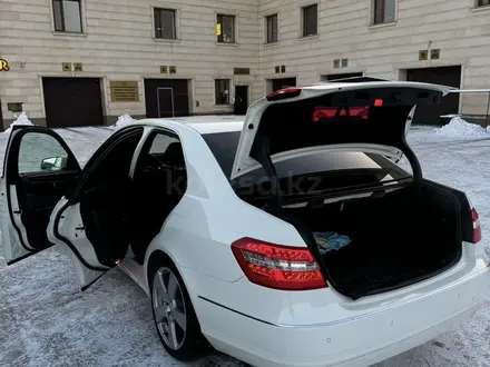 Mercedes-Benz E 200 2011 года за 8 500 000 тг. в Караганда – фото 5