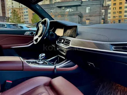 BMW X7 2021 года за 45 000 000 тг. в Алматы – фото 19