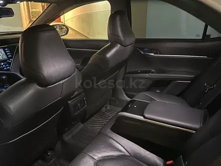 Toyota Camry 2019 года за 12 500 000 тг. в Алматы – фото 7