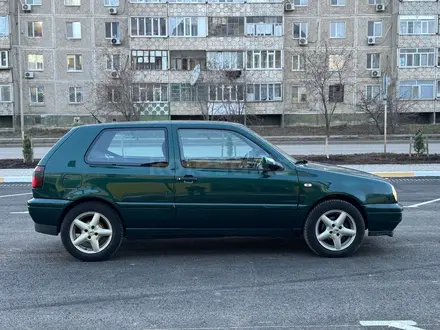 Volkswagen Golf 1996 года за 2 500 000 тг. в Уральск – фото 2