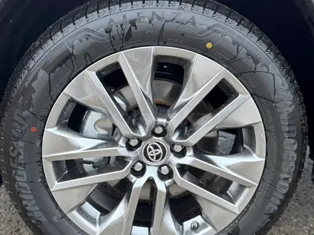 Toyota RAV4 Luxe+ 2025 года за 21 500 000 тг. в Актобе – фото 10