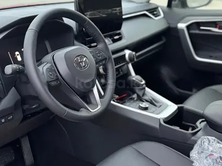 Toyota RAV4 Luxe+ 2025 года за 21 500 000 тг. в Актобе – фото 11