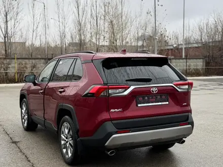 Toyota RAV4 Luxe+ 2025 года за 21 500 000 тг. в Актобе – фото 5