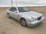 Mercedes-Benz E 320 2001 годаүшін4 600 000 тг. в Байконыр – фото 4