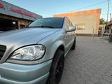 Mercedes-Benz ML 320 2001 годаүшін3 000 000 тг. в Караганда – фото 2