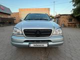 Mercedes-Benz ML 320 2001 годаүшін3 000 000 тг. в Караганда