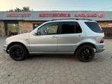 Mercedes-Benz ML 320 2001 годаүшін3 000 000 тг. в Караганда – фото 3