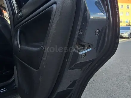 Volkswagen Passat 2003 года за 2 700 000 тг. в Астана – фото 8