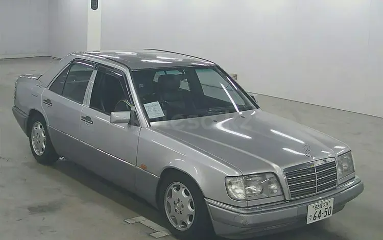 Mercedes-Benz CLK 200 2000 года за 15 000 тг. в Алматы