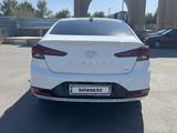 Hyundai Elantra 2019 года за 7 800 000 тг. в Шымкент – фото 4