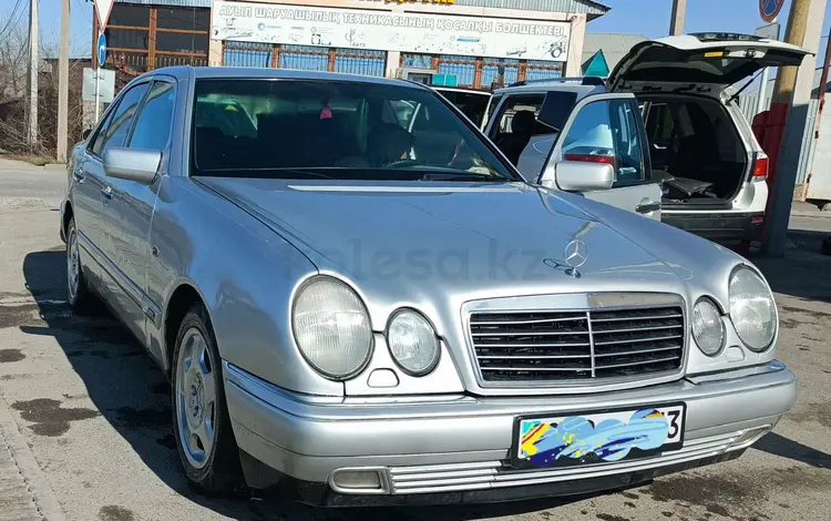 Mercedes-Benz E 240 1997 года за 3 300 000 тг. в Шымкент