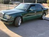 Mercedes-Benz E 220 1993 годаүшін1 900 000 тг. в Алматы