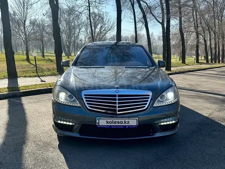 Mercedes-Benz S 63 AMG 2008 года за 16 000 000 тг. в Алматы – фото 17