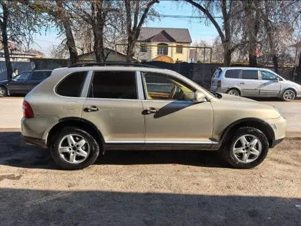 Porsche Cayenne 2006 года за 4 250 000 тг. в Алматы – фото 2