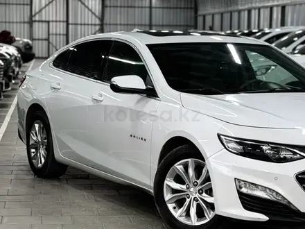 Chevrolet Malibu 2020 года за 6 900 000 тг. в Костанай