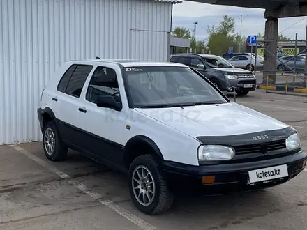 Volkswagen Golf 1995 года за 1 200 000 тг. в Караганда