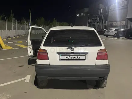 Volkswagen Golf 1995 года за 1 200 000 тг. в Караганда – фото 3