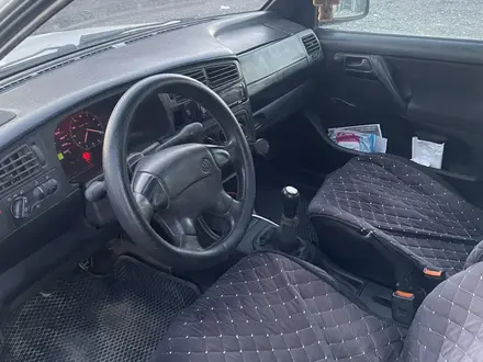 Volkswagen Golf 1995 года за 1 200 000 тг. в Караганда – фото 2