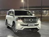 Toyota Land Cruiser 2017 года за 32 000 000 тг. в Казалинск