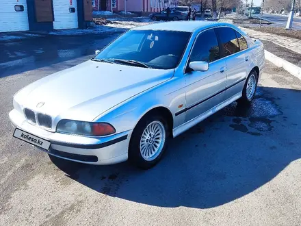 BMW 523 1998 года за 2 500 000 тг. в Караганда