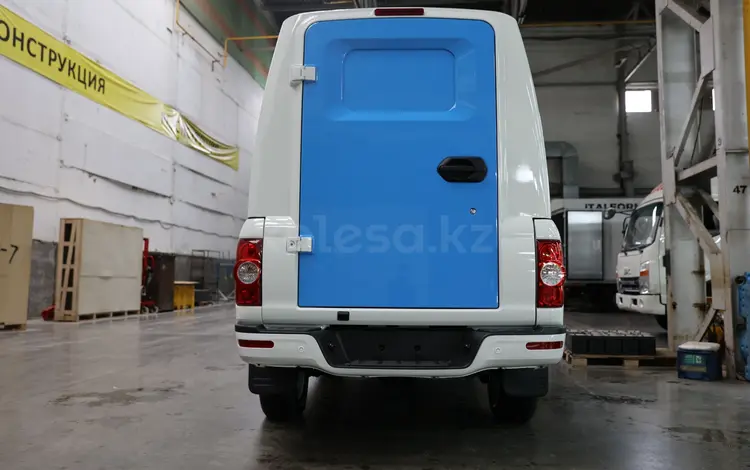 Высокий стеклопластиковый фургон с задней дверью для автомобиля JAC T6 за 3 000 000 тг. в Атырау