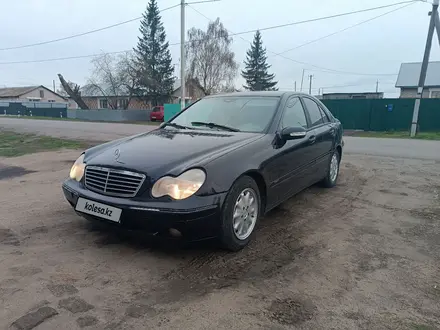 Mercedes-Benz C 180 2001 года за 2 400 000 тг. в Петропавловск
