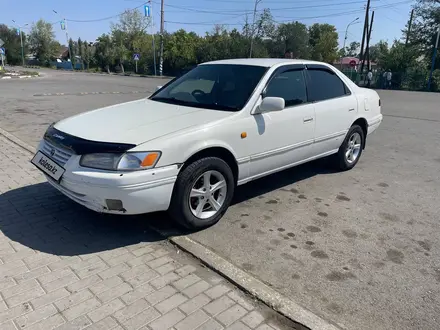 Toyota Camry 1998 года за 3 575 000 тг. в Семей – фото 6