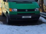 Volkswagen Transporter 1994 годаүшін3 300 000 тг. в Петропавловск
