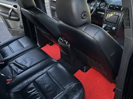 Porsche Cayenne 2007 года за 7 250 000 тг. в Алматы – фото 19