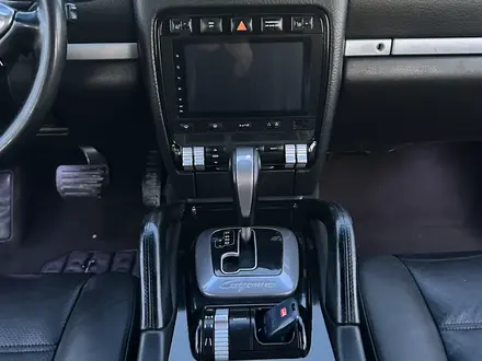 Porsche Cayenne 2007 года за 7 250 000 тг. в Алматы – фото 22
