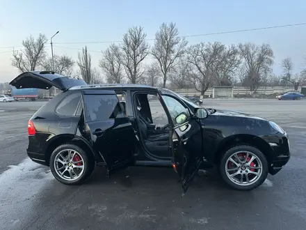 Porsche Cayenne 2007 года за 7 250 000 тг. в Алматы – фото 25