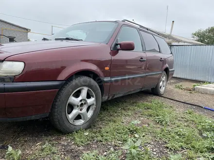 Volkswagen Passat 1995 года за 2 150 000 тг. в Астана – фото 2