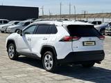 Toyota RAV4 2019 годаүшін12 850 000 тг. в Атырау – фото 3