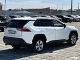 Toyota RAV4 2019 годаүшін12 850 000 тг. в Атырау – фото 4