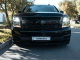 Chevrolet Suburban 2015 годаүшін23 990 000 тг. в Астана – фото 2