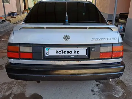 Volkswagen Passat 1992 года за 700 000 тг. в Жетысай – фото 4