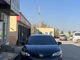 Toyota Camry 2013 годаfor8 800 000 тг. в Шымкент