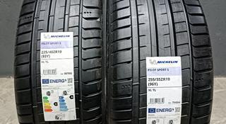 Michelin pilot sport 5 225/40 R19 V 255/35 R19 за 580 000 тг. в Алматы