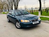 Toyota Camry 2001 годаүшін4 200 000 тг. в Алматы