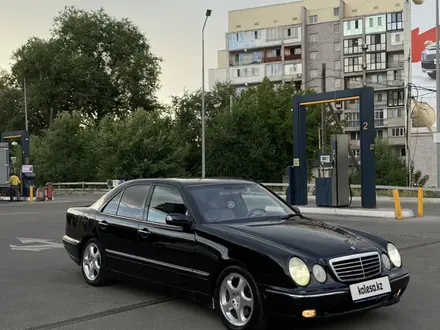 Mercedes-Benz E 320 2001 года за 5 140 966 тг. в Алматы – фото 7