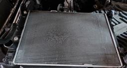 Радиатор w212 за 1 000 тг. в Алматы