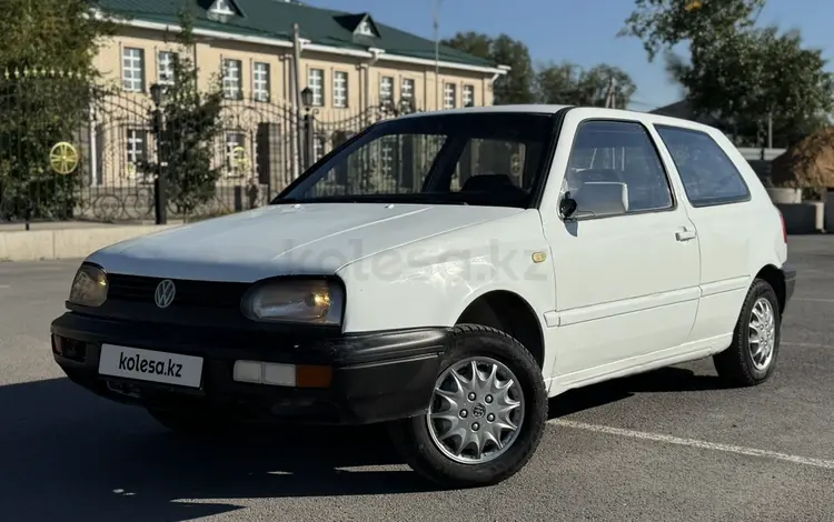 Volkswagen Golf 1995 года за 650 000 тг. в Караганда