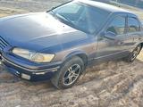 Toyota Camry 1998 годаүшін3 100 000 тг. в Шиели – фото 5