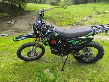 KTM  300 EXC 2026 года за 400 000 тг. в Алматы