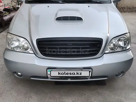 Kia Carnival 2002 года за 2 800 000 тг. в Шымкент – фото 9